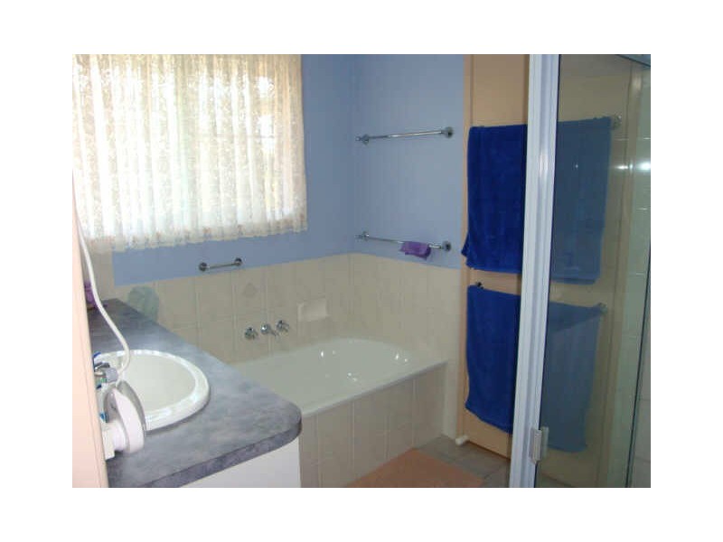 8 Cutty Sark Court, Cooloola Cove QLD 4580