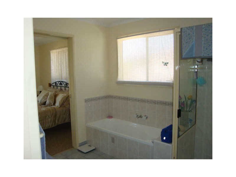 50 Discovery Dv, Cooloola Cove QLD 4580