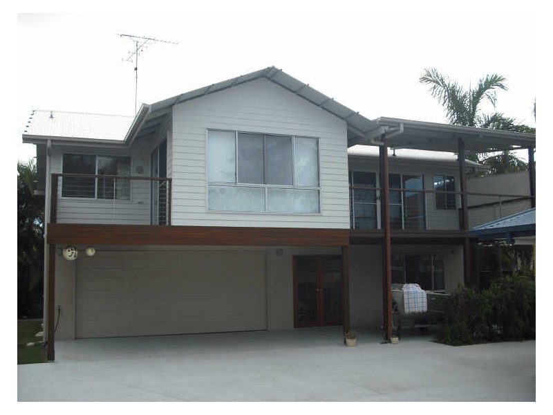 2/148 Toolara Rd, Tin Can Bay QLD 4580