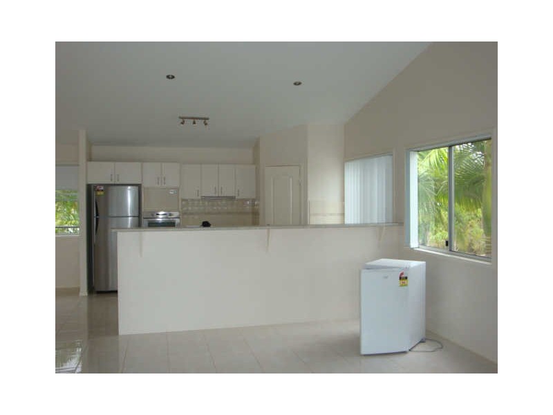 2/148 Toolara Rd, Tin Can Bay QLD 4580