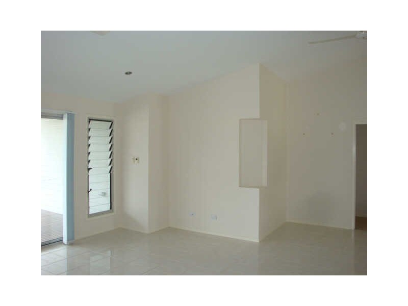 2/148 Toolara Rd, Tin Can Bay QLD 4580