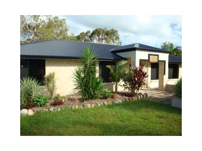 9 Pamir Court, Cooloola Cove QLD 4580