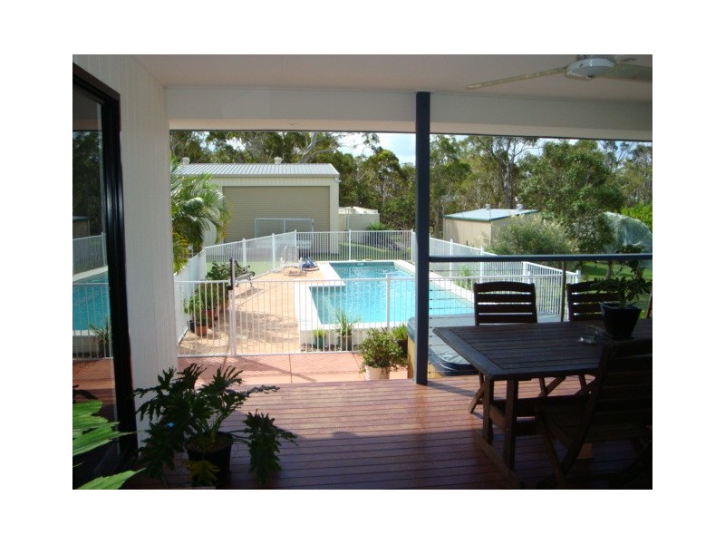 72 Endevour  Dv, Cooloola Cove QLD 4580