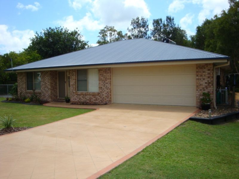 13 Beagle Ave, Cooloola Cove QLD 4580