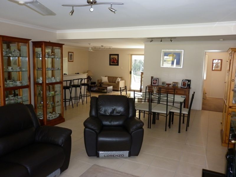 13 Beagle Ave, Cooloola Cove QLD 4580