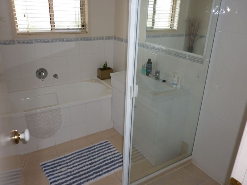 13 Beagle Ave, Cooloola Cove QLD 4580