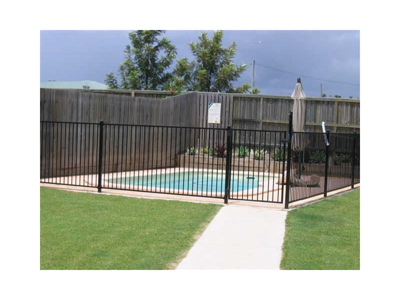 16 Dianella Cir, Cooloola Cove QLD 4580