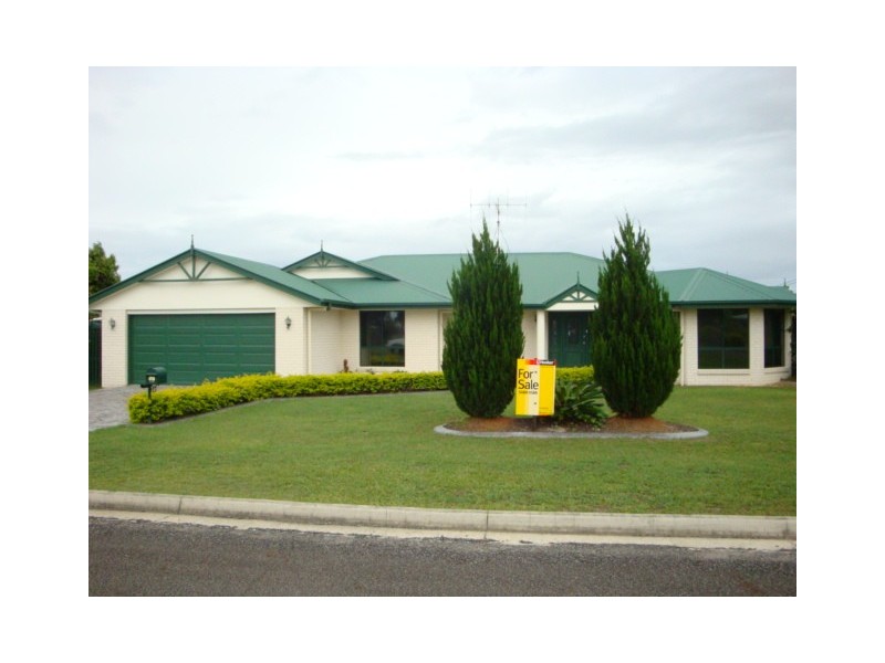 10 Marco Polo Dr, Cooloola Cove QLD 4580