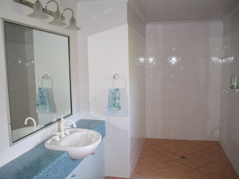 25 Discovery Dv, Cooloola Cove QLD 4580