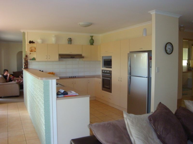 15 Mayflower Ct, Cooloola Cove QLD 4580