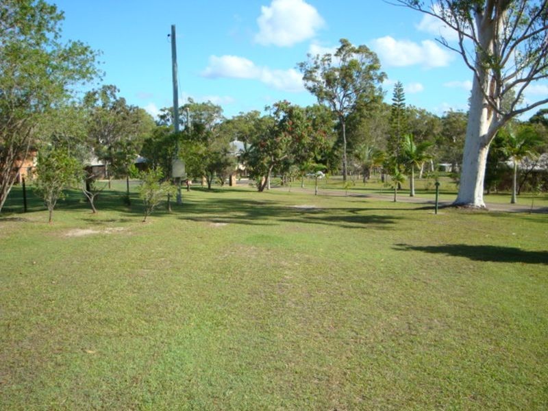 15 Mayflower Ct, Cooloola Cove QLD 4580