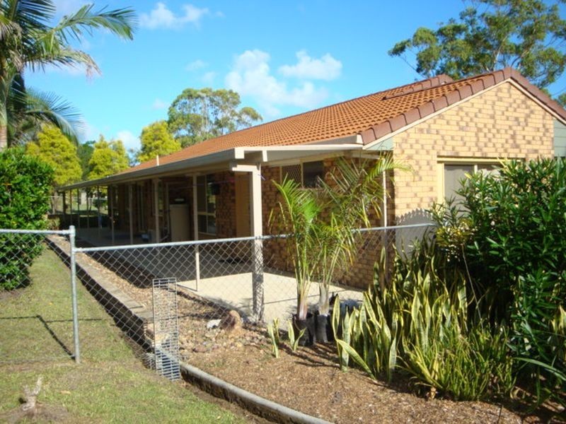 15 Mayflower Ct, Cooloola Cove QLD 4580
