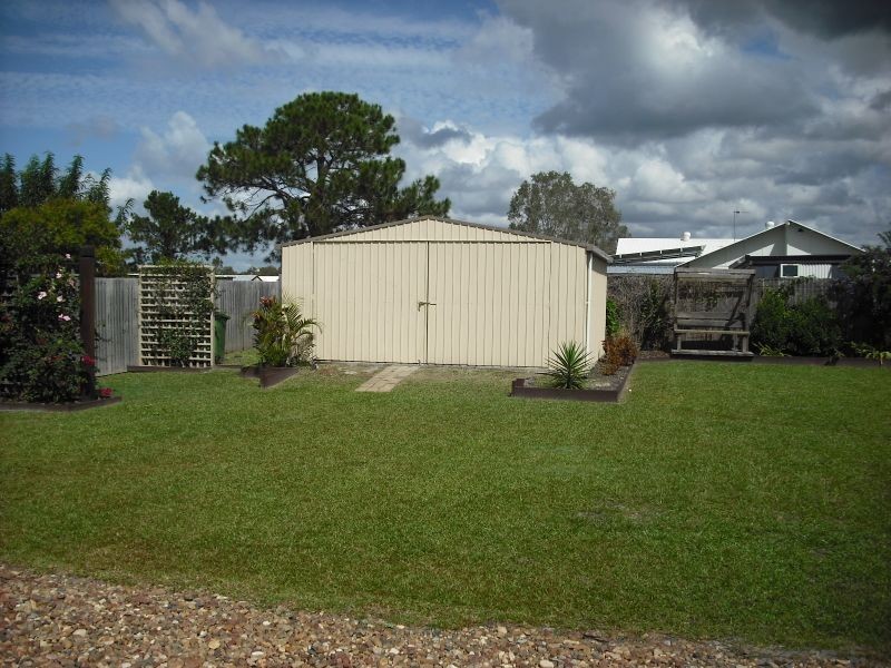 24 Kanimbla Ave, Cooloola Cove QLD 4580