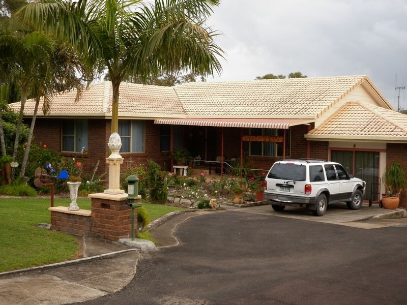84 Bayside Road, Cooloola Cove QLD 4580