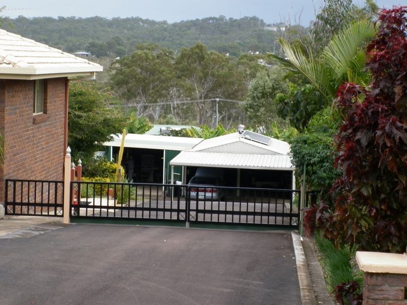 84 Bayside Road, Cooloola Cove QLD 4580