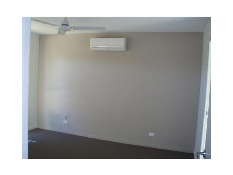 2 Creekside Esplanade, Cooloola Cove QLD 4580