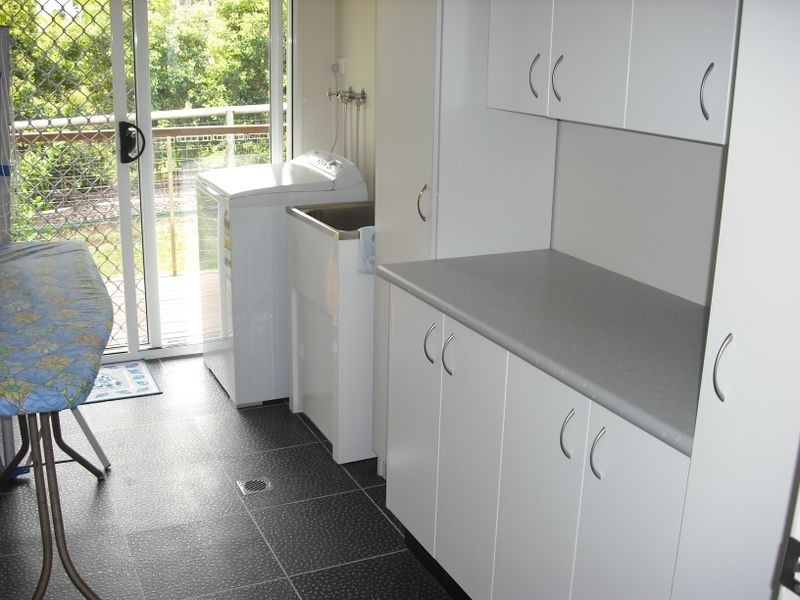 18 Queen Elizabeth Dv, Cooloola Cove QLD 4580