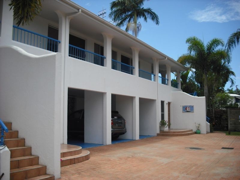 23 Bream st, Tin Can Bay QLD 4580