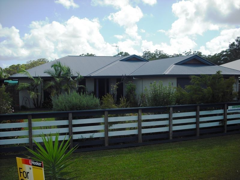 21 Kanimbla Ave, Cooloola Cove QLD 4580