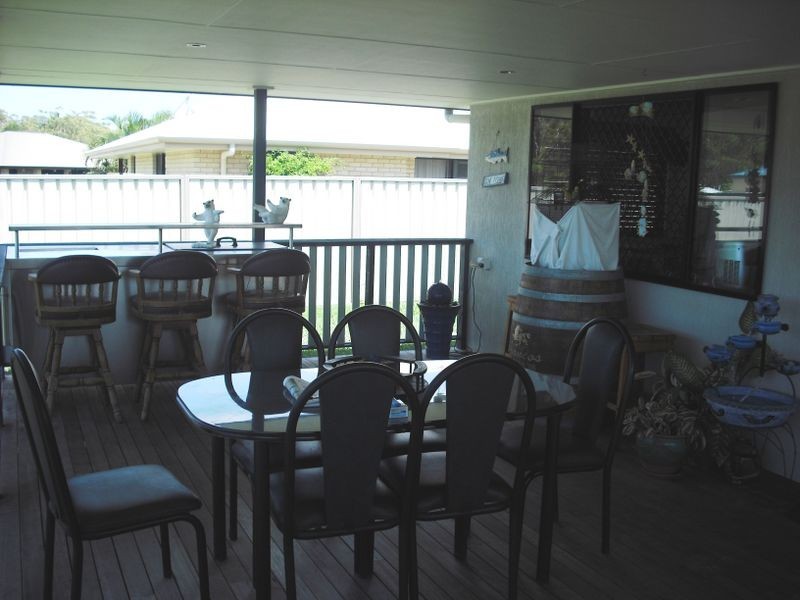 21 Kanimbla Ave, Cooloola Cove QLD 4580