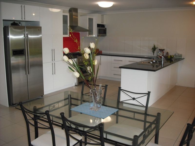 11 Kanimbla Ave, Cooloola Cove QLD 4580