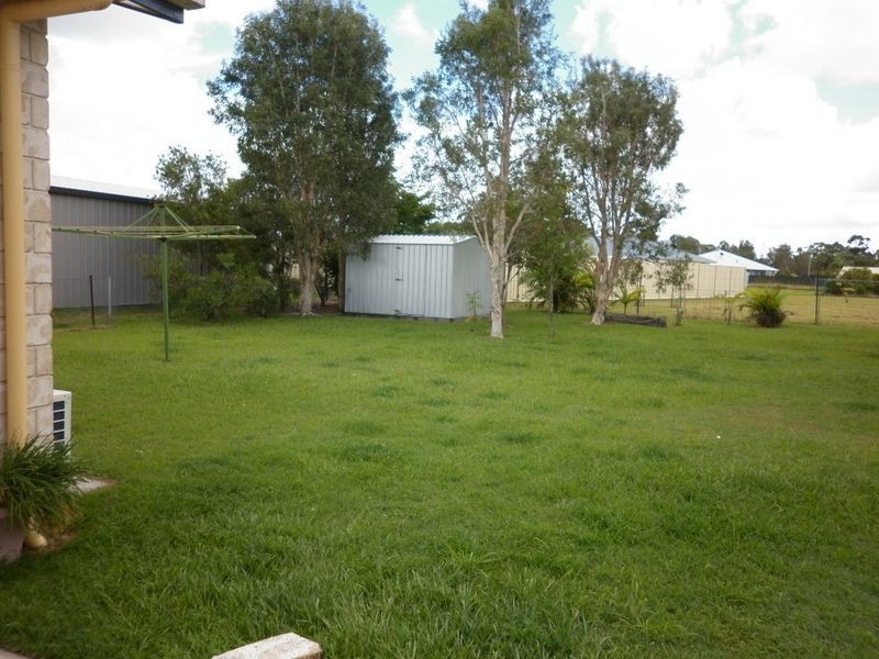29 Dreadnought Ave, Cooloola Cove QLD 4580