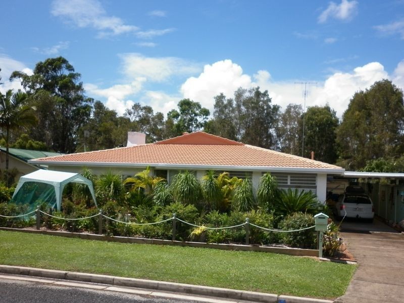 17 Mallett St, Tin Can Bay QLD 4580