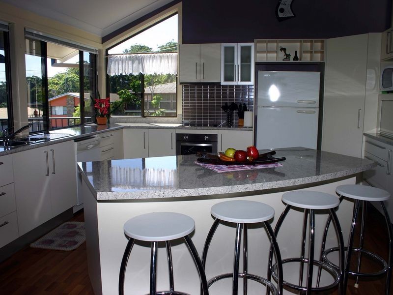 40 Rimbalara Ave, Rainbow Beach QLD 4581