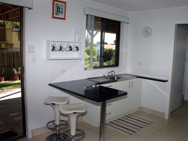 40 Rimbalara Ave, Rainbow Beach QLD 4581