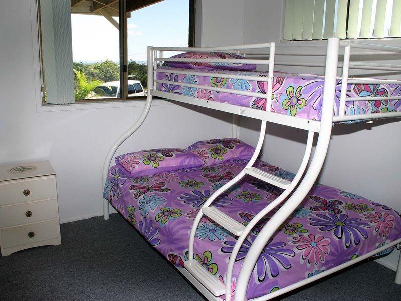 40 Rimbalara Ave, Rainbow Beach QLD 4581