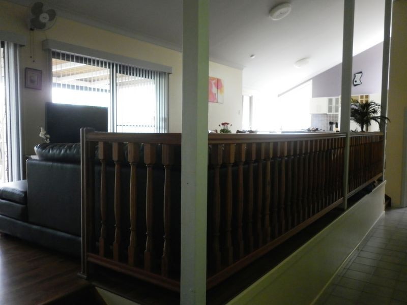 40 Rimbalara Ave, Rainbow Beach QLD 4581