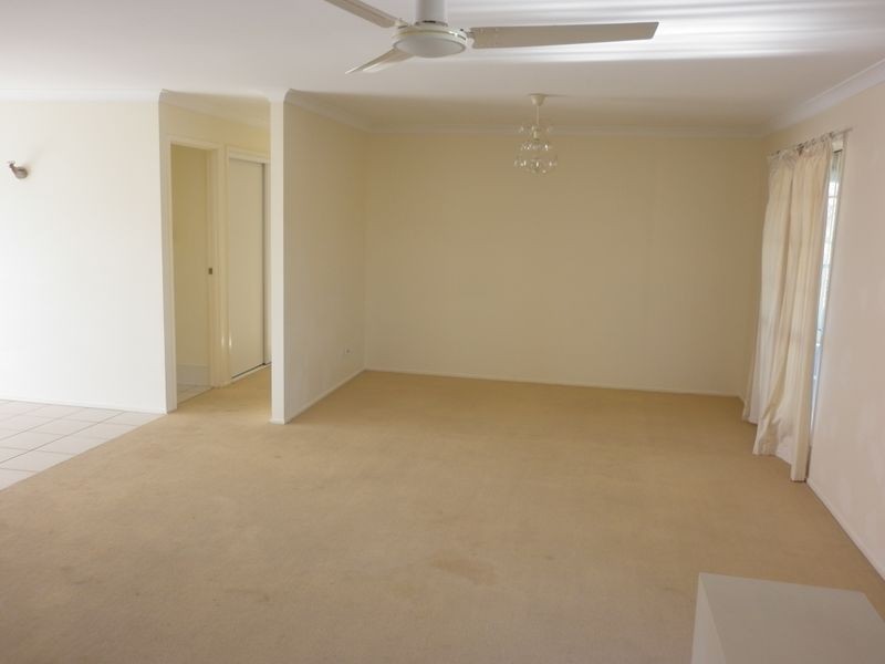 126 Golden Hind Avenue, Cooloola Cove QLD 4580