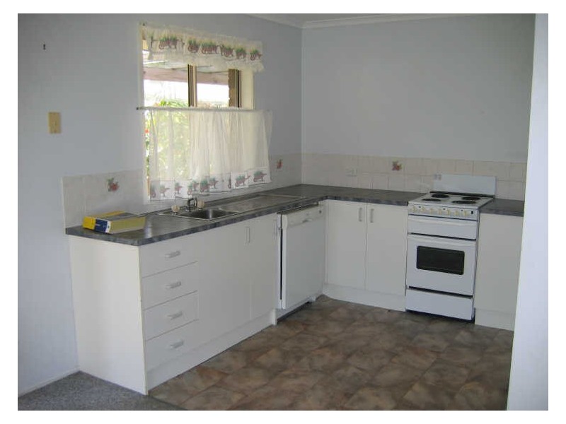 2 Essex Court, Cooloola Cove QLD 4580