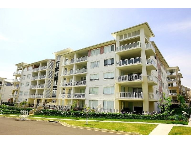 401/4 Rosewater Circuit, Breakfast Point NSW 2137