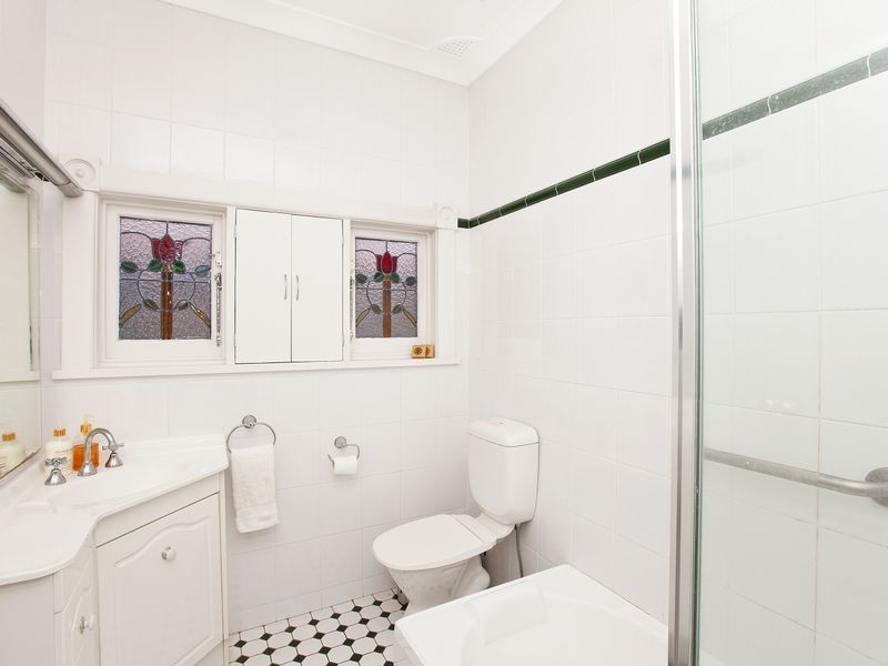 9 Bayview Street, Concord NSW 2137