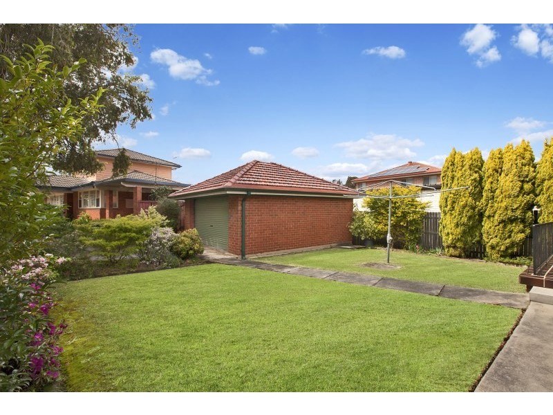 16 Quandong Place, Concord West NSW 2138