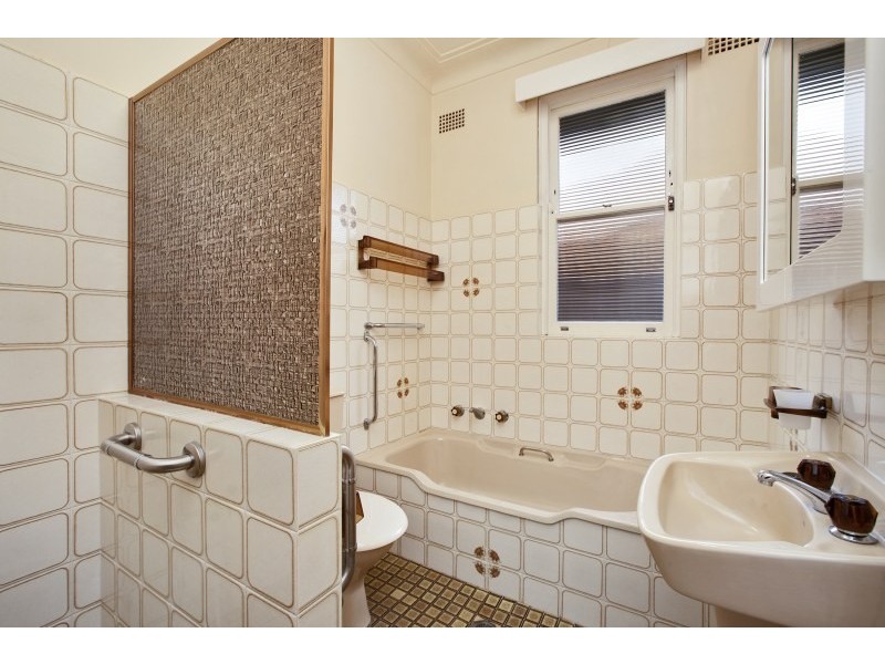 16 Quandong Place, Concord West NSW 2138