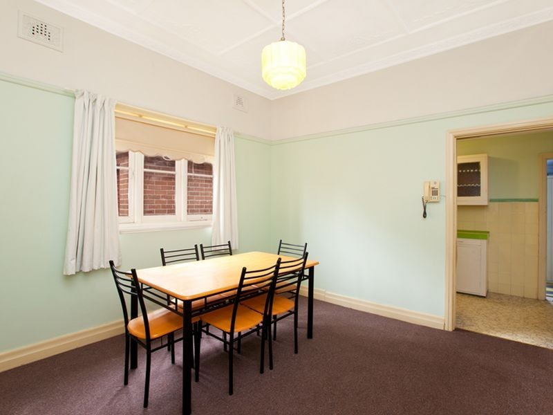 392 Lyons Road, Russell Lea NSW 2046