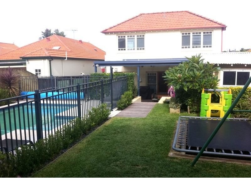11 Correys Avenue, Concord NSW 2137