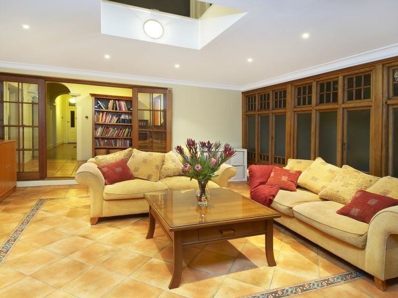 12 Bell Street, Concord NSW 2137
