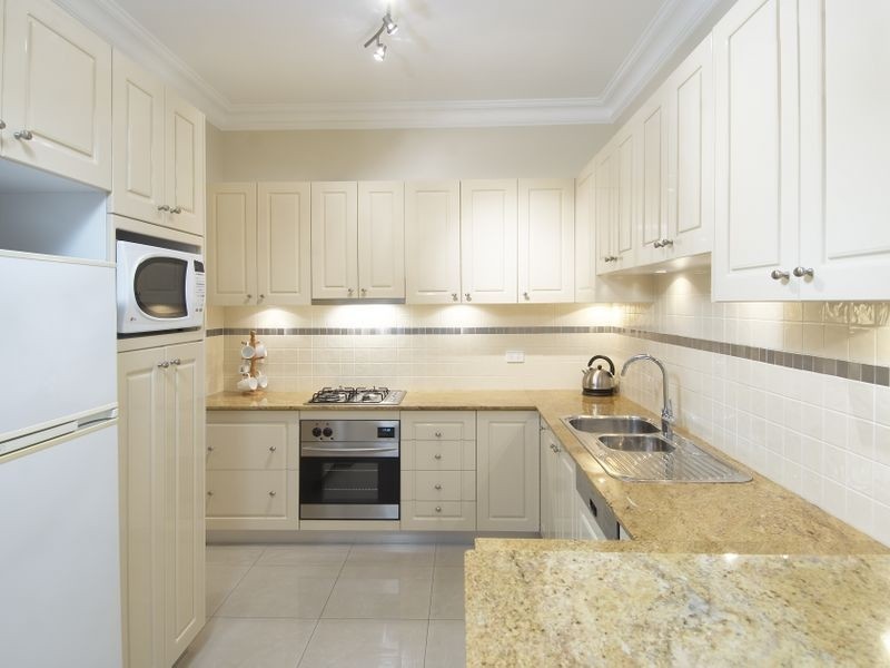 2 Phoenix Avenue, Concord West NSW 2138