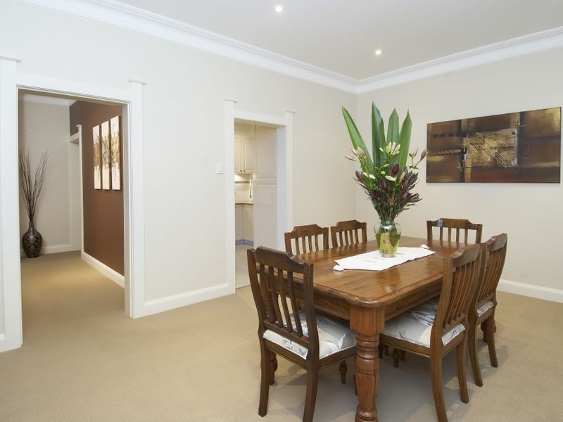 2 Phoenix Avenue, Concord West NSW 2138