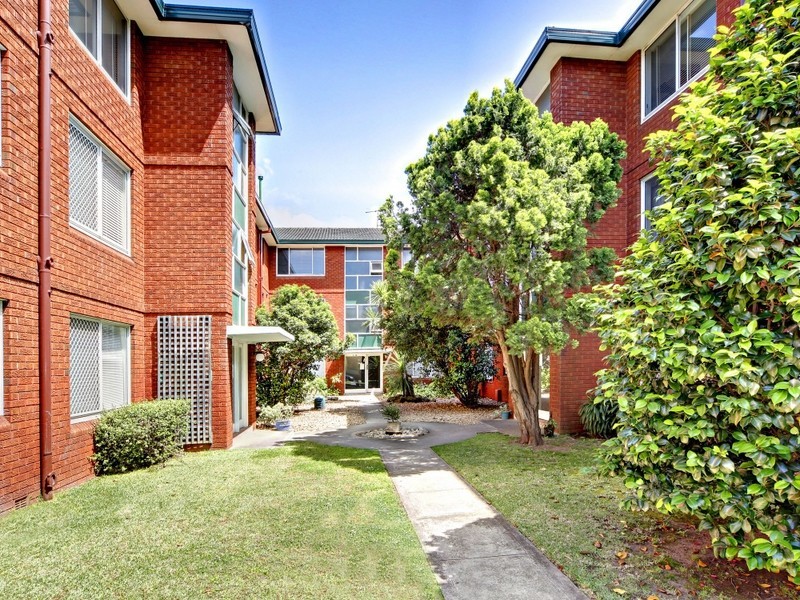4/8 Orpington Street, Ashfield NSW 2131