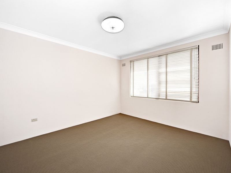 4/8 Orpington Street, Ashfield NSW 2131