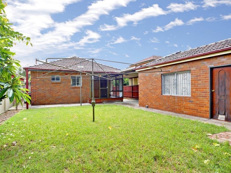 74 Davidson Avenue, Concord NSW 2137
