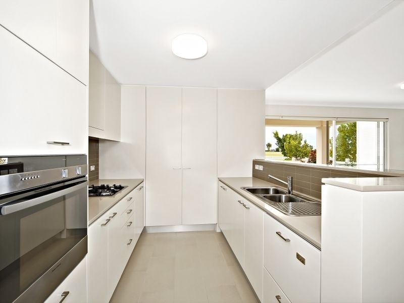 14/28 – 32 Village Drive, Breakfast Point NSW 2137