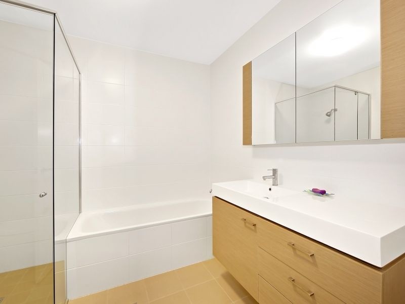 14/28 – 32 Village Drive, Breakfast Point NSW 2137