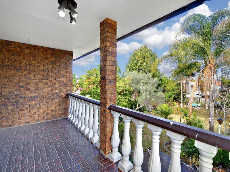 6 Alton Avenue, Concord NSW 2137