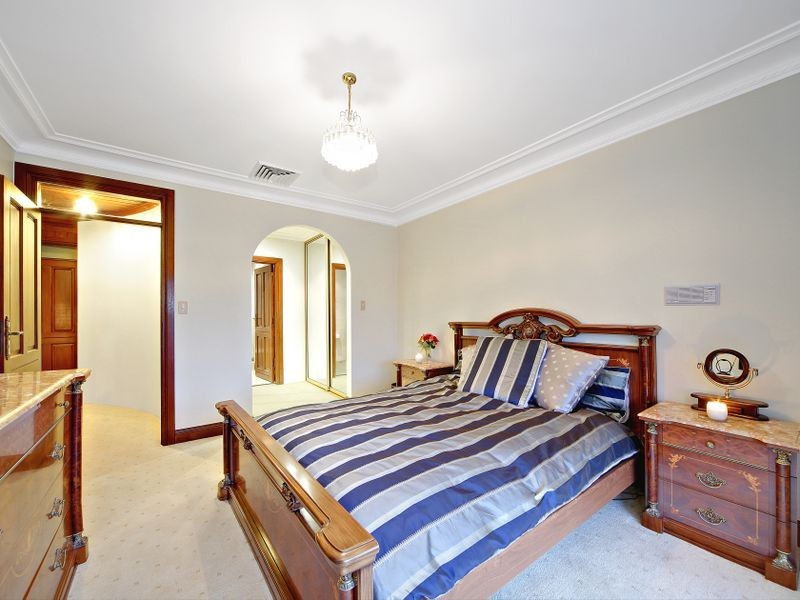 15 Ludgate Street, Concord NSW 2137