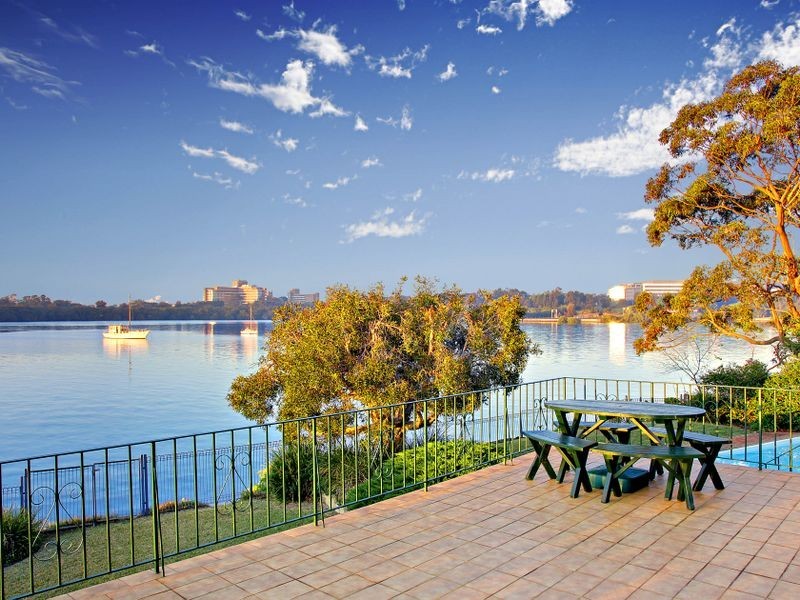 43 Llewellyn Street, Rhodes NSW 2138